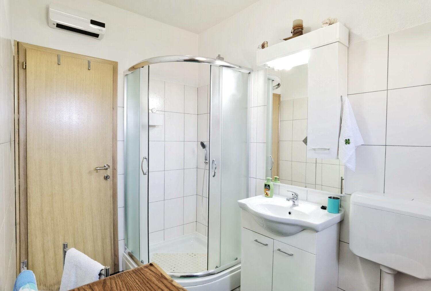 Apartments Adria - Seafront & Seaview Lukovo Sugarje Ngoại thất bức ảnh